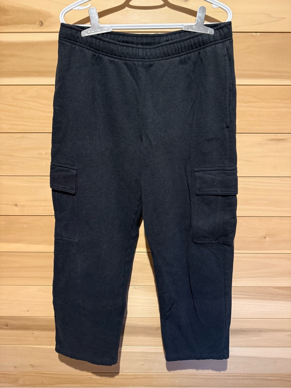 Aritzia Women’s Cozy Mega Cargo Sweatpants